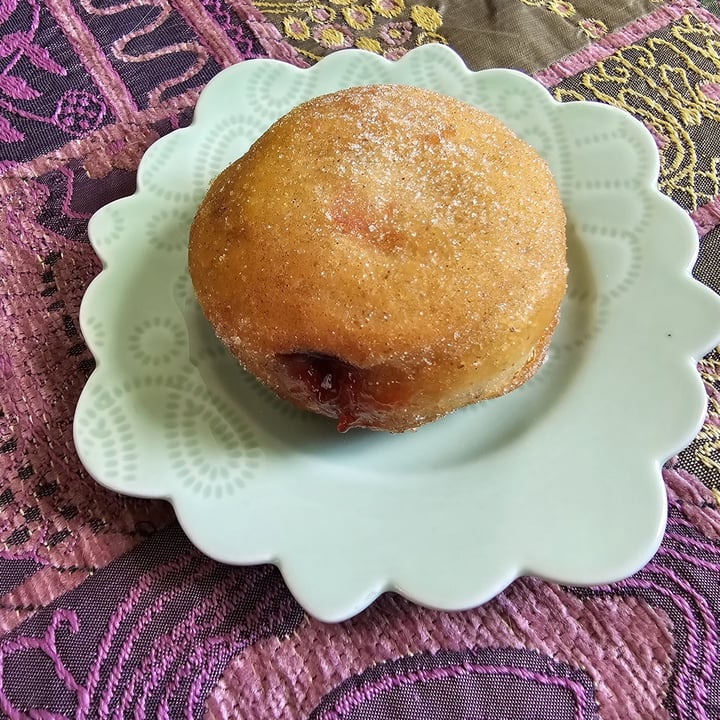 photo of Grumpy & Runt | Little Deli & Donuts Jam Filled Doughnut shared by @theflipsideofg on  25 Aug 2023 - review