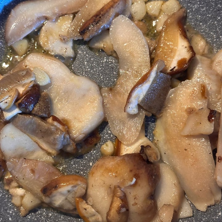 photo of Esselunga Top funghi porcini a fette shared by @soniamartini on  28 Sep 2025 - review