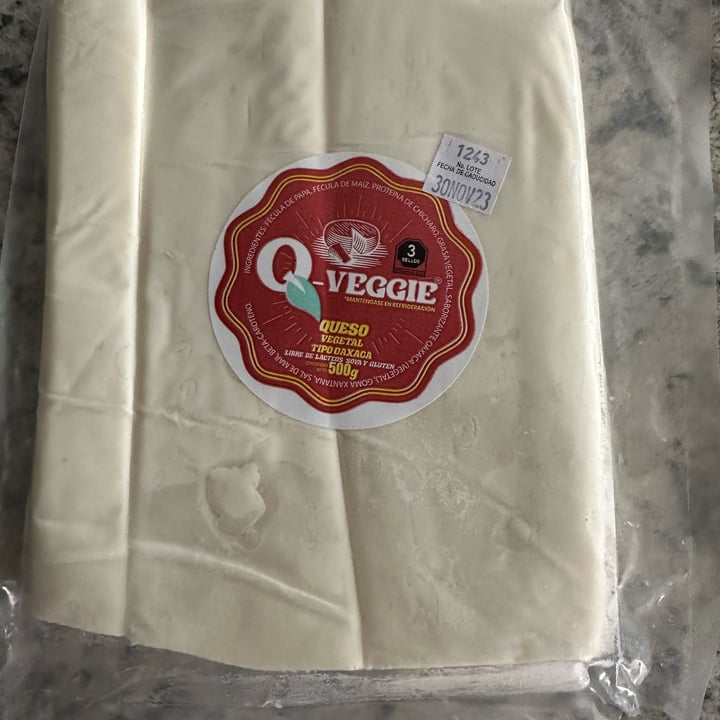 photo of Q veggie Queso Vegetal tipo Oaxaca shared by @veganjuan on  19 Sep 2023 - review