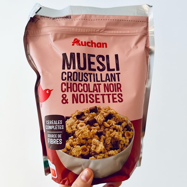 photo of Auchan Muesli Chocolates negro y avellanas shared by @eusonbita on  02 Apr 2024 - review