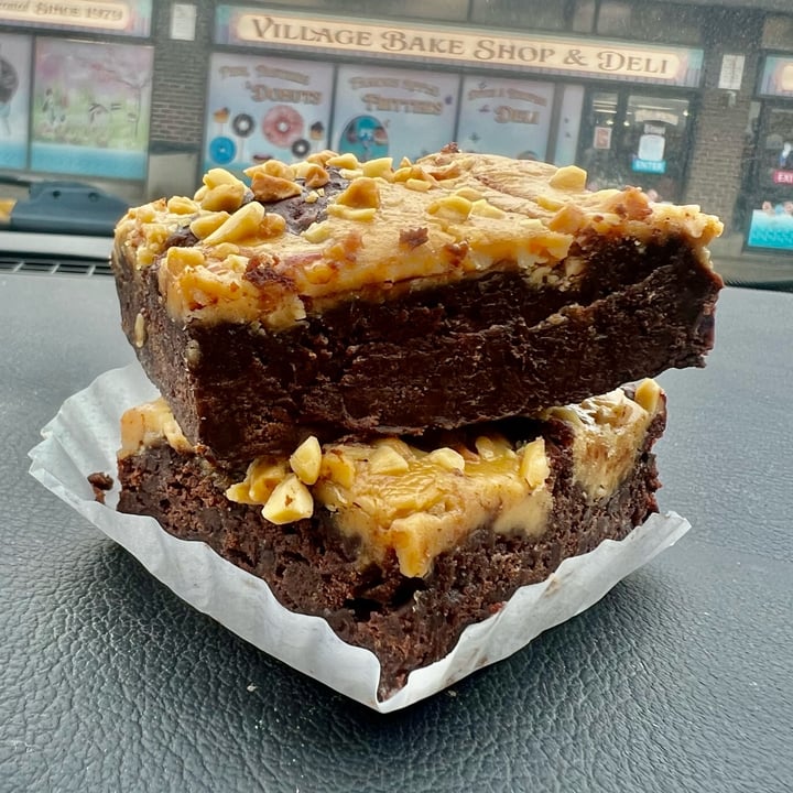 photo of Village Bake Shop Whitby peanut butter brownie shared by @xdarrenx on  01 Nov 2024 - review