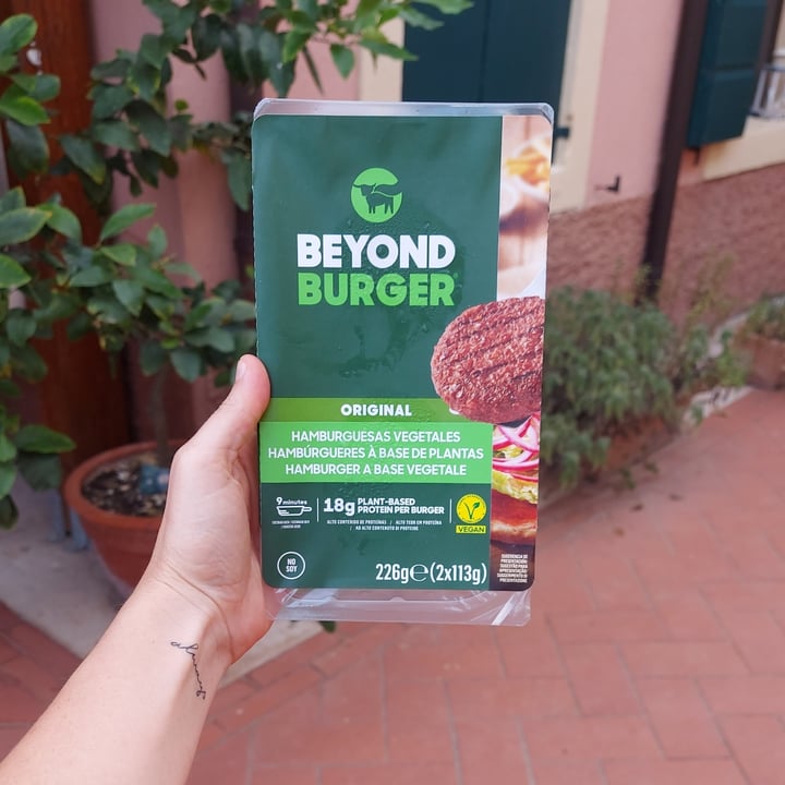 photo of Beyond Meat Beyond Burger Plant-Based Burger 19g shared by @elenabersan on  22 Jun 2024 - review