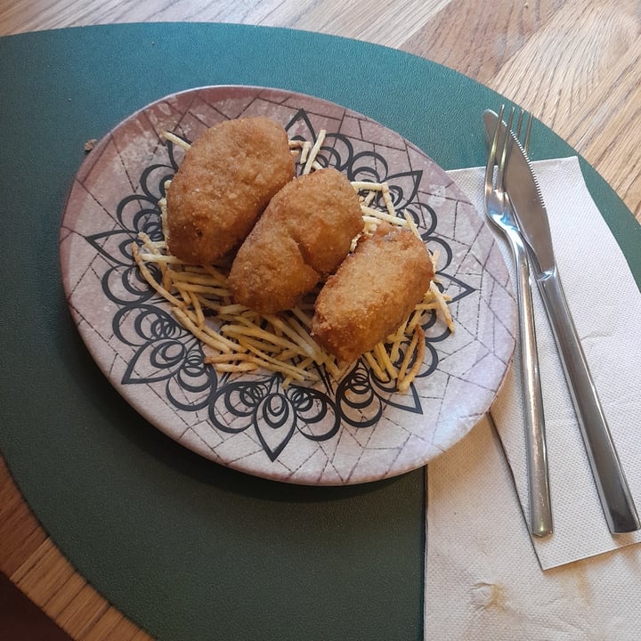 photo of Hakuna Matata Veggie Croquetas shared by @vviborezna on  23 Feb 2024 - review