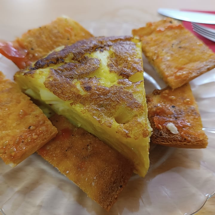 photo of La Galla Tasca Vegana Tortilla De Calçots shared by @esther7 on  18 Feb 2024 - review