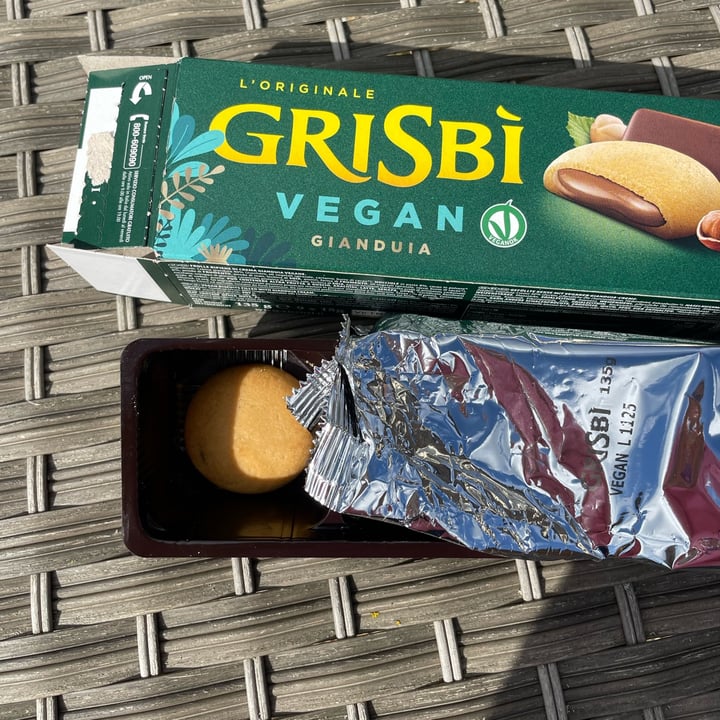 photo of Grisbí Vegan Gianduia shared by @salsedine on  12 Sep 2025 - review