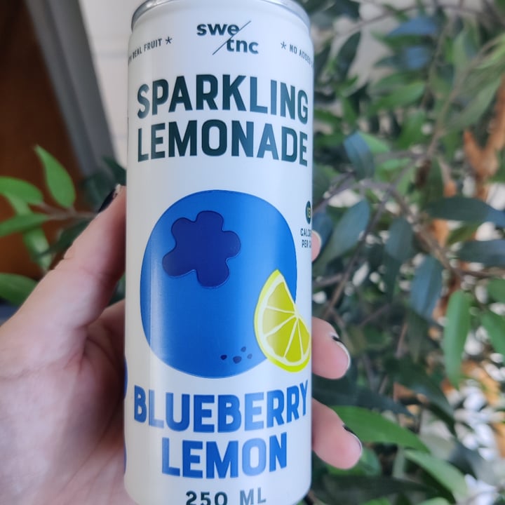 photo of Swe/tnc sparkling lemonade blueberry lemon shared by @enkelvegan on  11 May 2024 - review