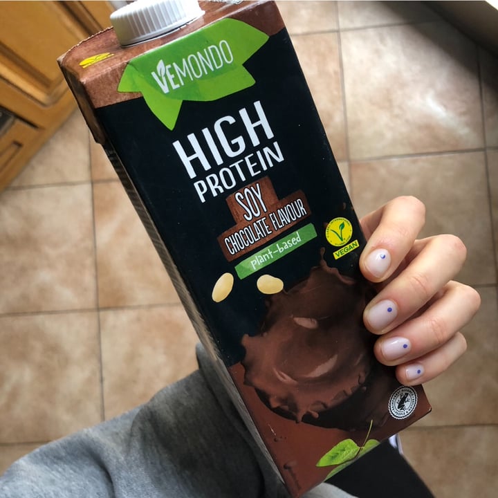 photo of Vemondo high protein soy - chocolate flavour shared by @frappa on  04 Mar 2024 - review