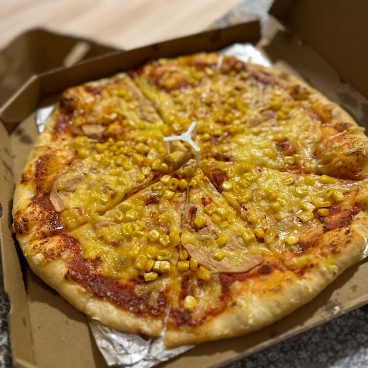 photo of Vegan Pub Pizza Prosciutto e Mais shared by @david- on  08 May 2024 - review