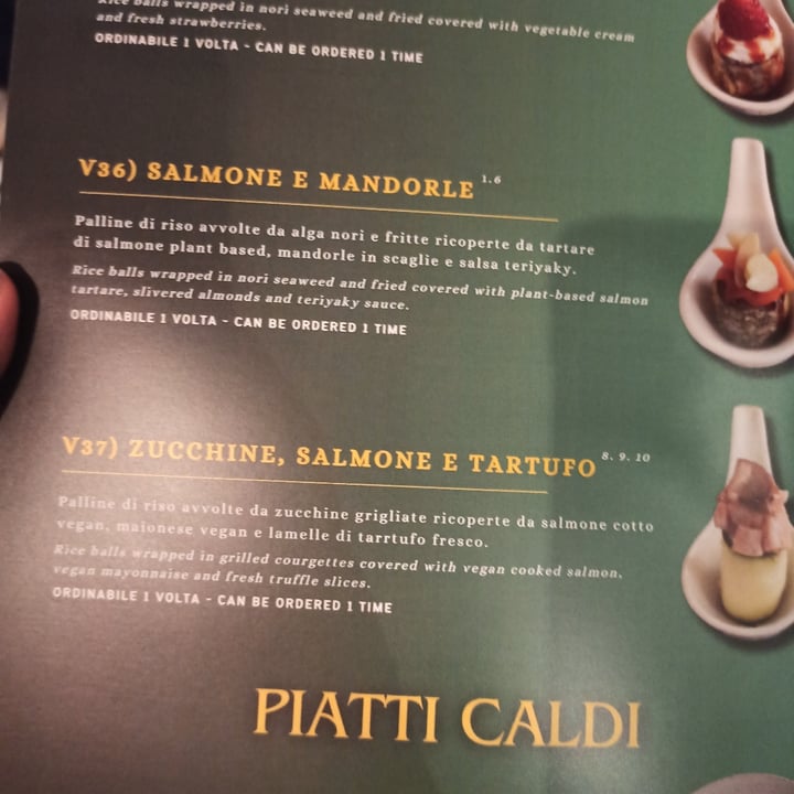 photo of Sushi Meshi Zucchine, salmone e tartufo shared by @metalcricia on  09 Aug 2024 - review