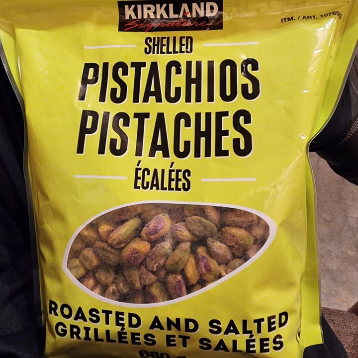 photo of Kirkland Signature Shelled Pistachios shared by @veganelduderino on  04 Dec 2023 - review