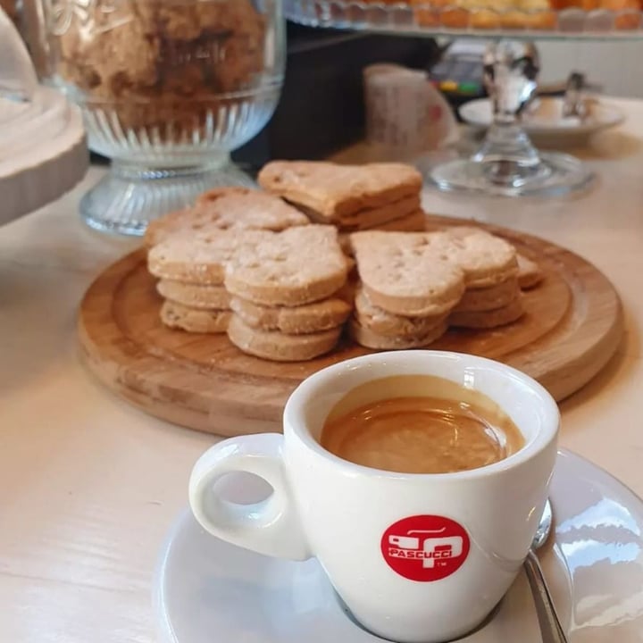 photo of L'Emporio del Caffè Biscotti Veg shared by @lubirilu on  01 Jun 2024 - review