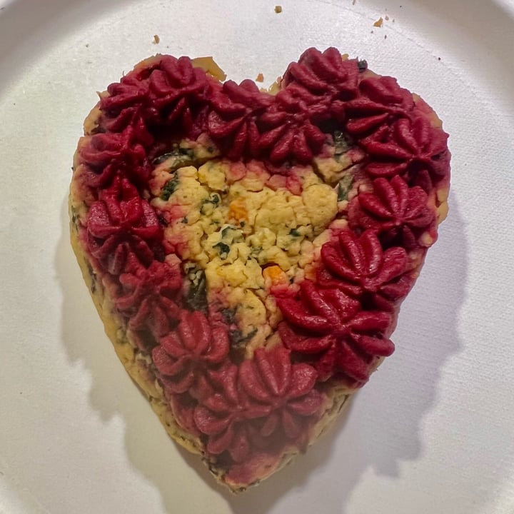 photo of Mangia la Foglia bio srl Burger del cuore con salsa rosa alle nocciole shared by @marylea on  22 Feb 2024 - review