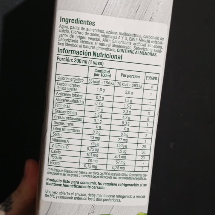 photo of Carrefour Bebida de almendras Sensation shared by @mik-belmonte on  09 Sep 2025 - review