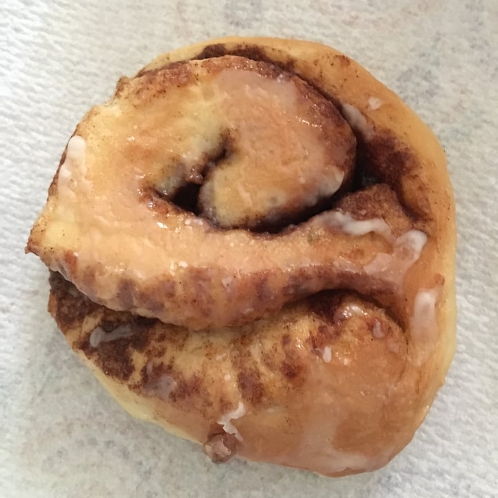 photo of Radagast Vegan Bakery Cinnamon Roll shared by @nika7 on  22 Nov 2023 - review
