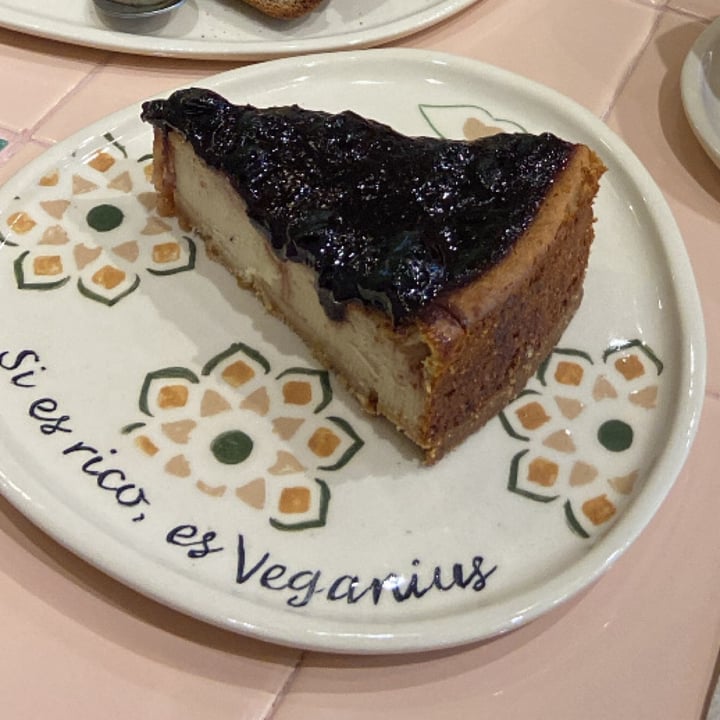photo of Veganius Cheesecake shared by @aritagim on  26 Jun 2024 - review