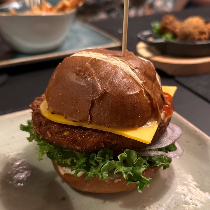 photo of Hans Im Glück German Burgergrill | Singapore VIVO CITY Sonnenkönig Set shared by @yummyveggies on  26 Aug 2023 - review