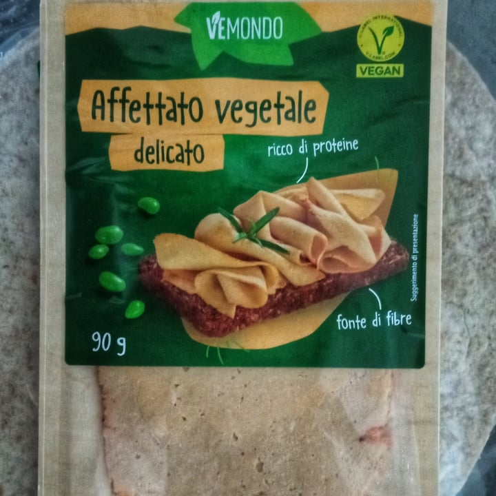photo of Vemondo affettato vegetale delicato shared by @rosso-di-sara on  18 Apr 2024 - review