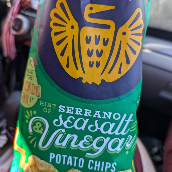 photo of Siete Family Foods Kettle Cooked Potato Chips - Hint of Serrano Sea Salt & Vinegar shared by @kornclown7 on  27 Oct 2024 - review