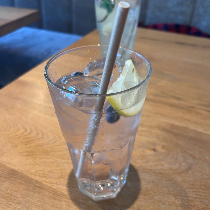 photo of 60 seconds to napoli Essen lychee lemonade shared by @holasoymylk on  16 Sep 2023 - review