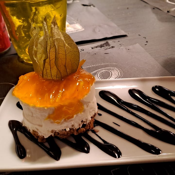 photo of Sustable cheesecake Vegan All'arancia shared by @angyandre24 on  09 Sep 2023 - review
