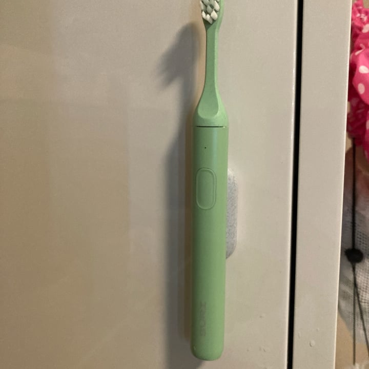 photo of SURI SURI Sonic Toothbrush shared by @joanne71 on  10 May 2024 - review