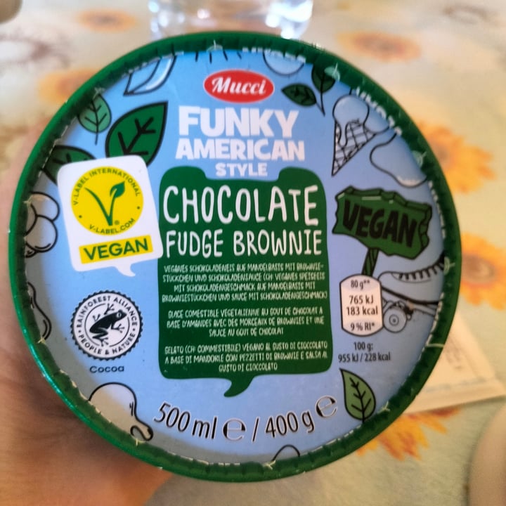 photo of Mucci funky american style chocolate fudge brownie shared by @bruinichiara on  21 Jan 2024 - review