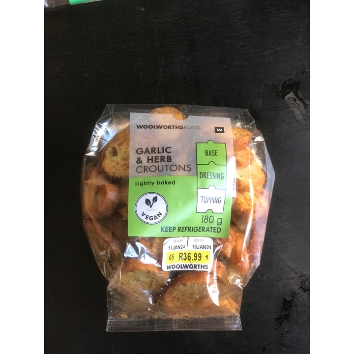 photo of Woolworths Food Garlic And Herb Croutons shared by @ashantiwhitney on  03 Mar 2024 - review
