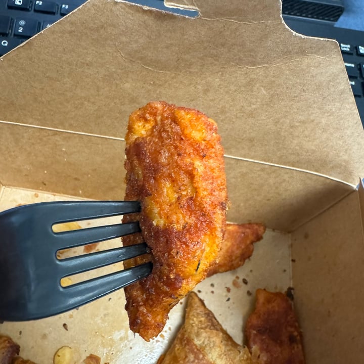 photo of Daring Buffalo Plant Chicken Wings shared by @dallasandsophie on  21 Mar 2024 - review