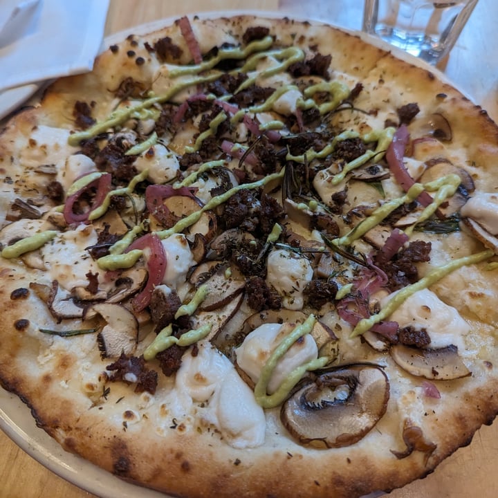 photo of Pizzeria Libretto University Impossible Pizza shared by @shaynak112 on  10 Jan 2024 - review