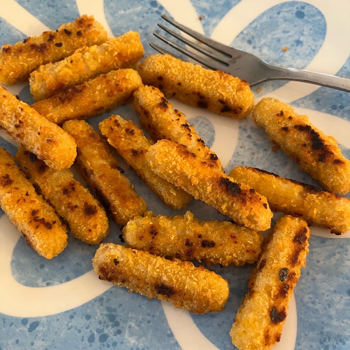 photo of Valsoia stick gusto pollo shared by @lucyvegan83 on  22 Jul 2025 - review