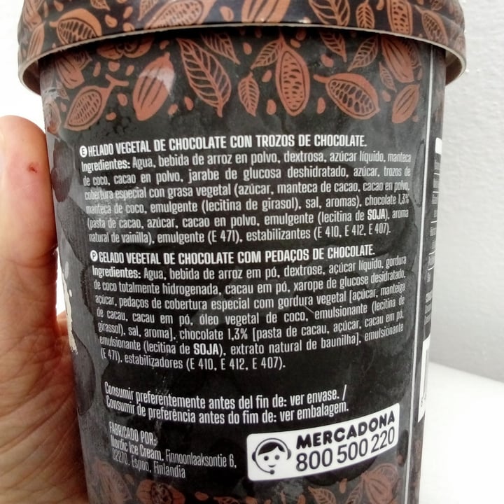 photo of Hacendado Helado de Chocolate shared by @troosti on  24 Apr 2024 - review