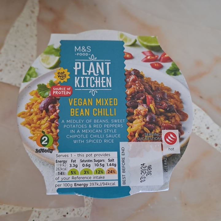 photo of Marks & Spencer Food (M&S) Vegan Mixed Bean Chili Rice shared by @wonderwombat on  01 Sep 2023 - review