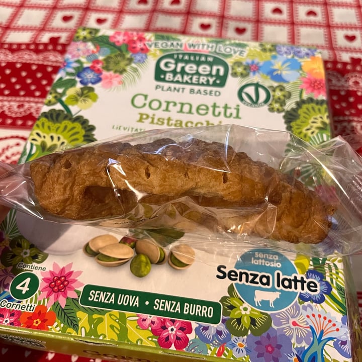 photo of italian green bakery Brioche Al Pistacchio shared by @stetre on  27 Oct 2023 - review