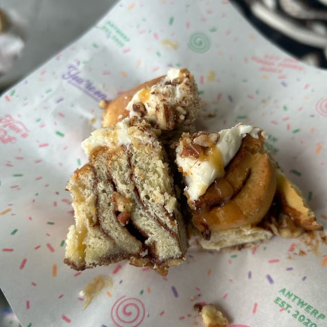 Photo of the dish “Pecan Caramel Roll”