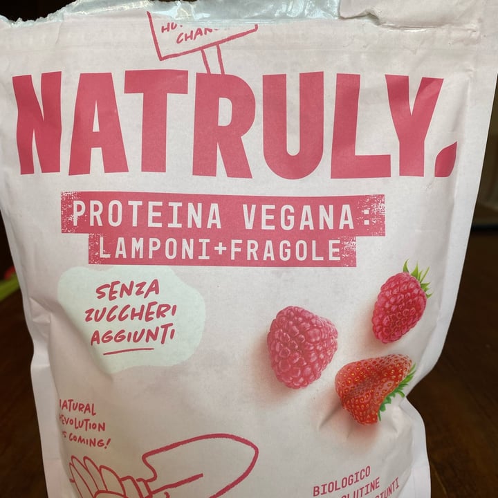photo of Natruly Proteina vegana Fresa shared by @whatthefuck on  13 Mar 2024 - review