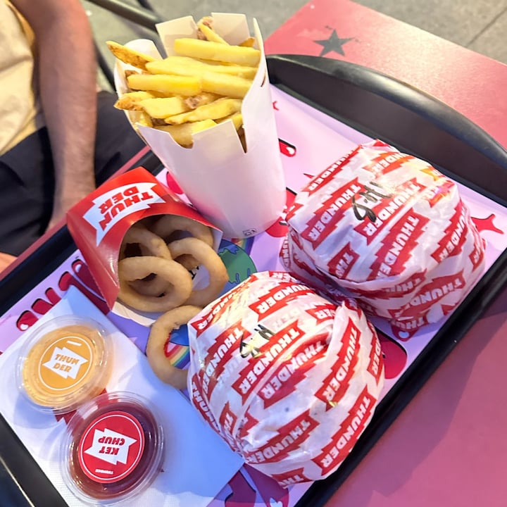 photo of THUNDER Vegan La Latina Hamburguesas shared by @gatinhozen on  22 Jul 2025 - review
