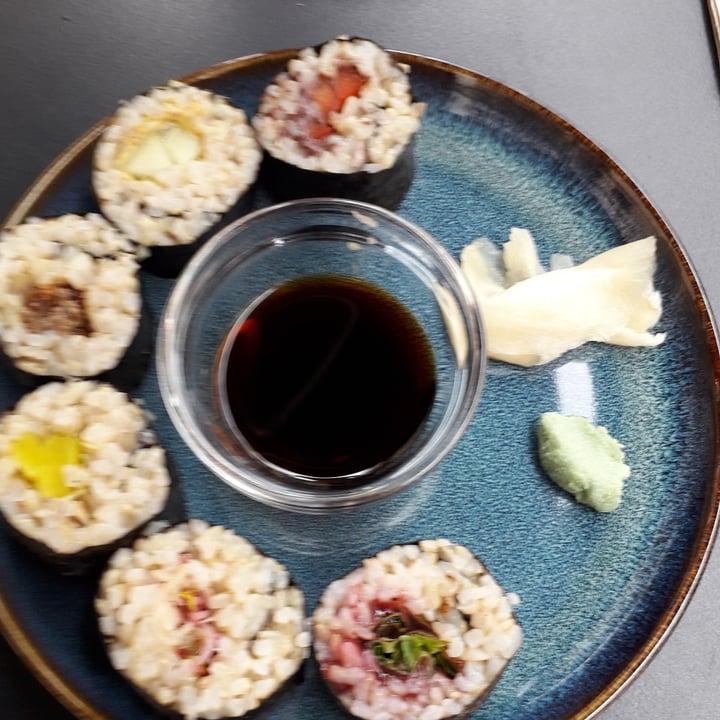 photo of LA CAMELIA VEGAN BAR Sushi shared by @cambra on  24 Sep 2023 - review