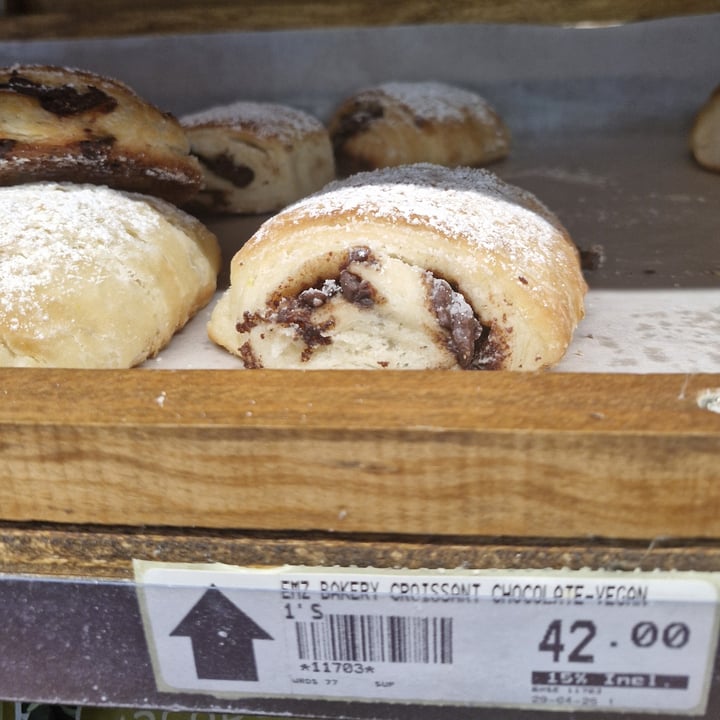 photo of Organic Zone Fruit and Veg Chocolate croissant shared by @carmz on  04 Sep 2025 - review