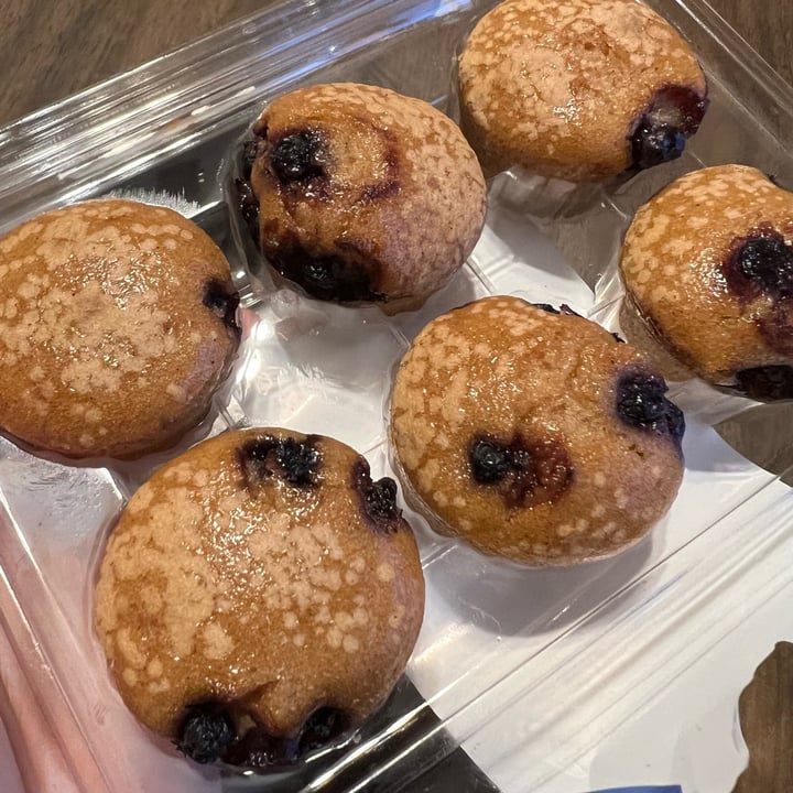 photo of Abe's Vegan Muffins GF Blueberry Mini Muffins shared by @mischievousmonsters on  11 Nov 2023 - review
