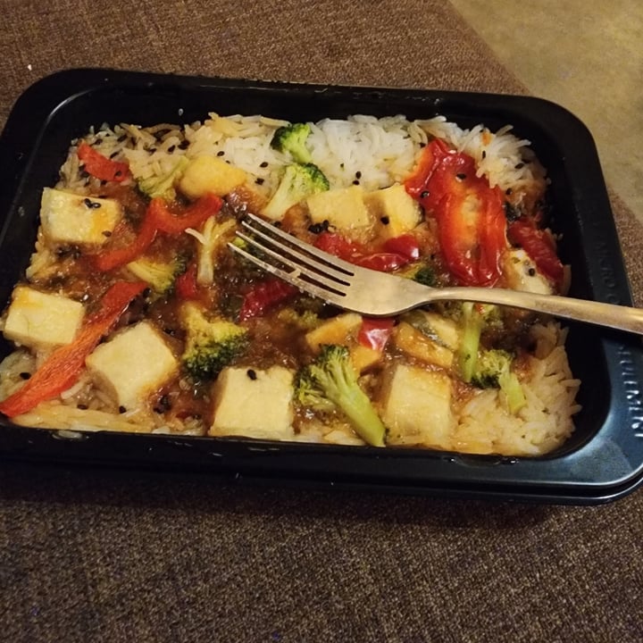 photo of la cuisine de jean philippe Tofu General Tao Vegan shared by @veganelduderino on  23 Jun 2024 - review