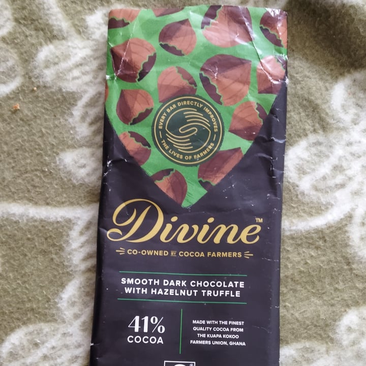 photo of Divine Chocolate Divine Dark Chocolate Hazelnut Truffle shared by @mikachu987 on  11 Mar 2025 - review