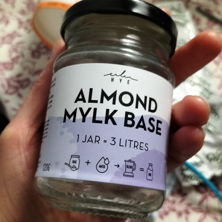 photo of Ulu Hye Almond Mylk Base shared by @helenevegan on  22 Oct 2023 - review