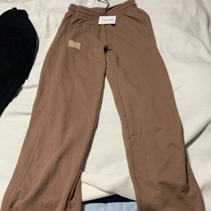 photo of Noize Vegan Sweatpants for Women shared by @mandygvegan on  31 Dec 2023 - review