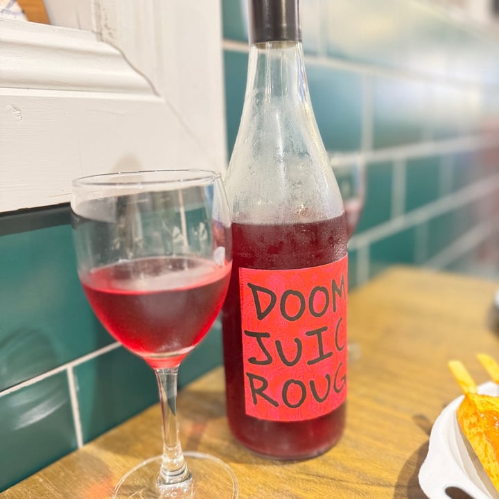 photo of Bar Planet vegan red wine shared by @greenbovine on  11 Dec 2024 - review