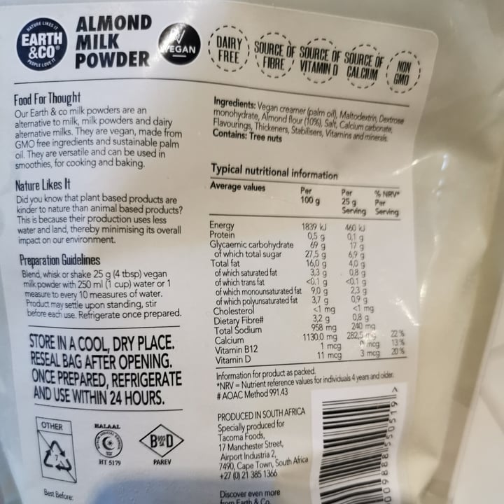 photo of Earth & Co almond milk powder shared by @plant-based-bianca on  05 Oct 2023 - review