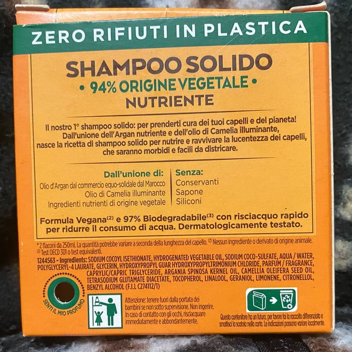 photo of Garnier shampo solido nutriente shared by @alltingarnej on  27 Apr 2024 - review