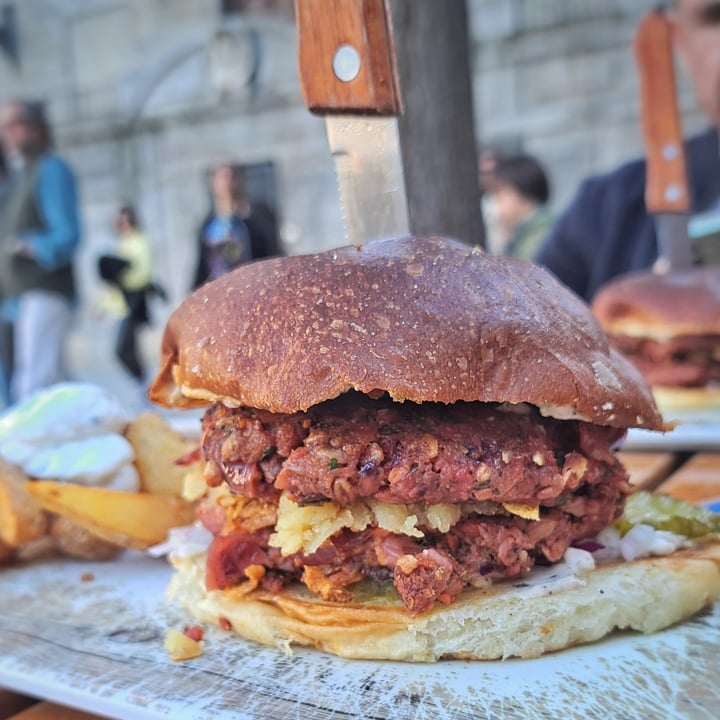 photo of Viva Burger Smash Burger shared by @rutasveganas on  22 Feb 2024 - review