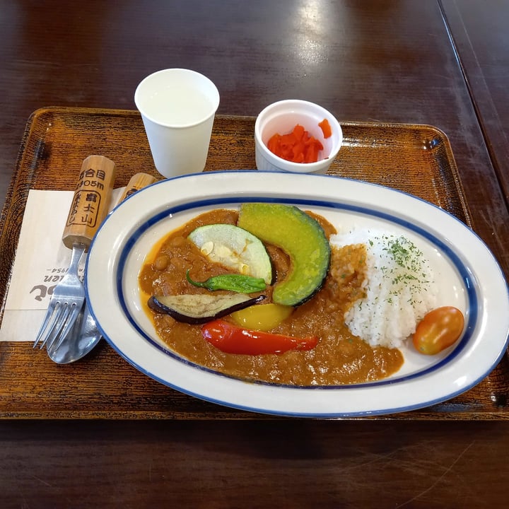 photo of Fuji Subaru Line 5th Station Lounge Miharashi Farm Vegan Curry shared by @sheerabs on  01 Aug 2024 - review