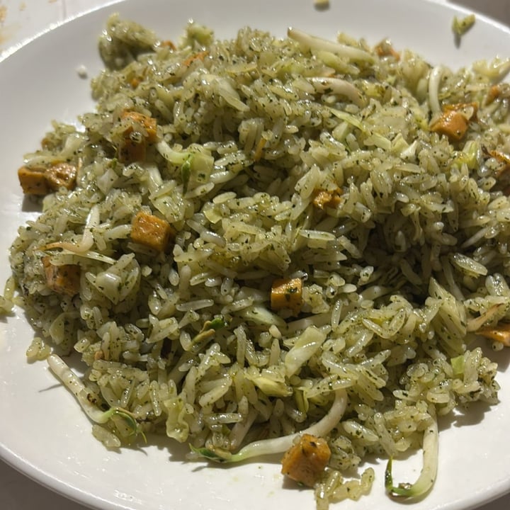 photo of Green on Earth Vegetarian Cafe Cedar Shoot Fried Rice shared by @zarreen on  11 Oct 2025 - review