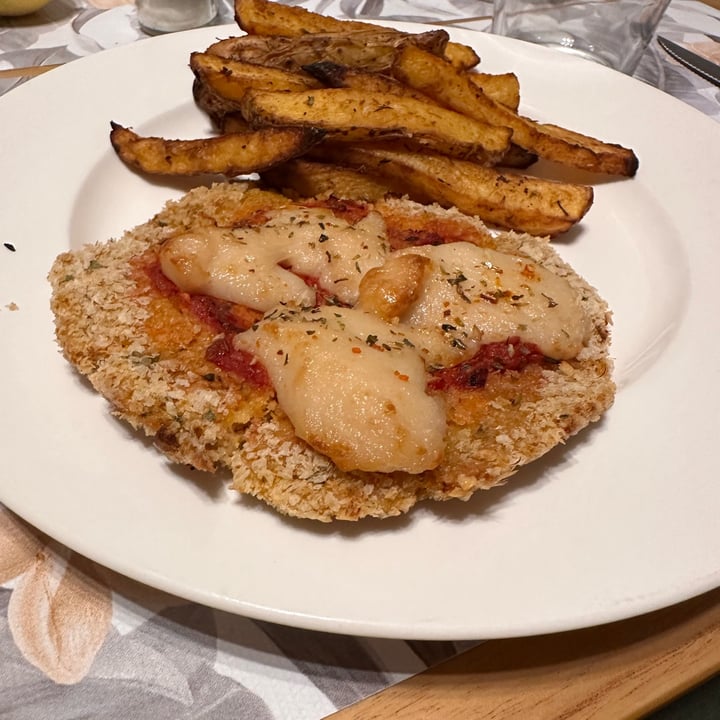 photo of Vuena Milanesa Napolitana Con Papas shared by @canica on  28 Jan 2024 - review